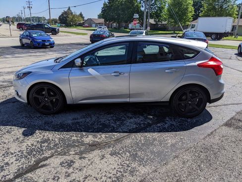 Used 2012 Ford Focus Titanium FWD image 6