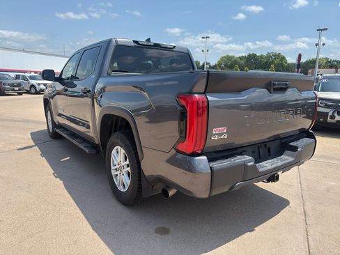 Used 2022 Toyota Tundra SR5 AWD/4WD image 6