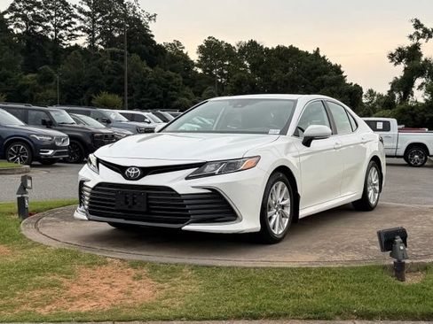 Used 2021 Toyota Camry LE w/ Cold Weather Package FWD image 3