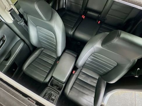 Certified 2023 Honda CR-V EX-L image 9