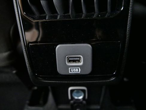 Used 2024 Jeep Compass Sport image 28