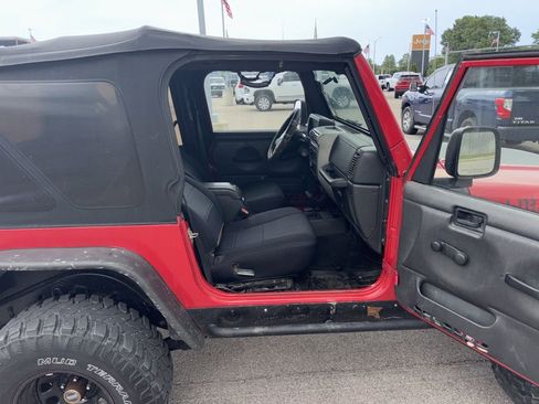 Used 2005 Jeep Wrangler X w/ Rocky Mountain Edition Group AWD/4WD image 11
