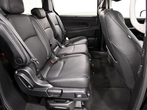 Certified 2024 Honda Odyssey EX-L image 18
