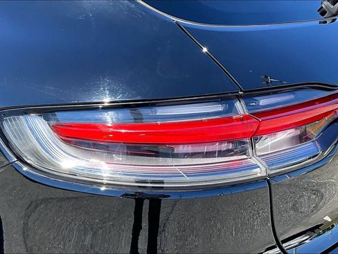 Used 2021 Porsche Macan S AWD/4WD image 27