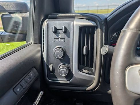 Used 2018 GMC Sierra 1500 SLT AWD/4WD image 12