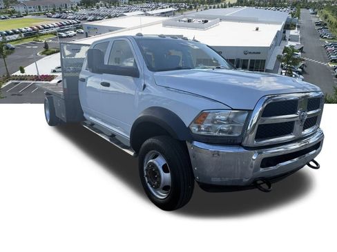 Used 2017 RAM 5500 Tradesman w/ Chrome Appearance Group image 2