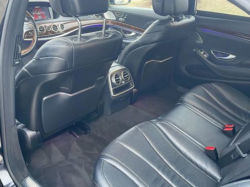 Used 2015 Mercedes-Benz S 550 4MATIC Sedan image 18
