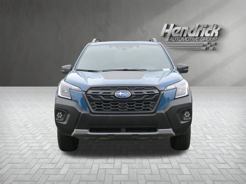 Used 2025 Subaru Forester Wilderness w/ Convenience Package AWD/4WD image 3