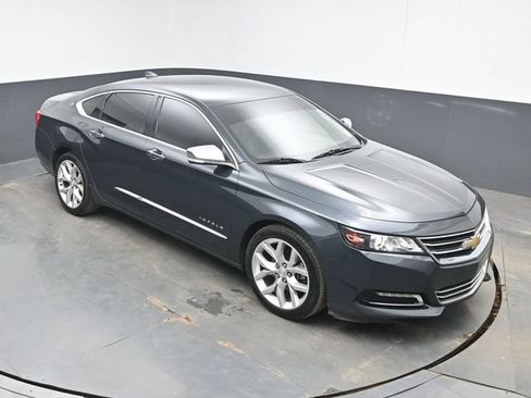 Used 2018 Chevrolet Impala Premier FWD image 32