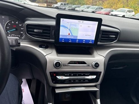 Used 2023 Ford Explorer XLT w/ Equipment Group 202A image 15