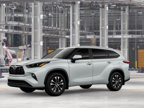New 2026 Toyota Highlander XLE AWD/4WD image 4