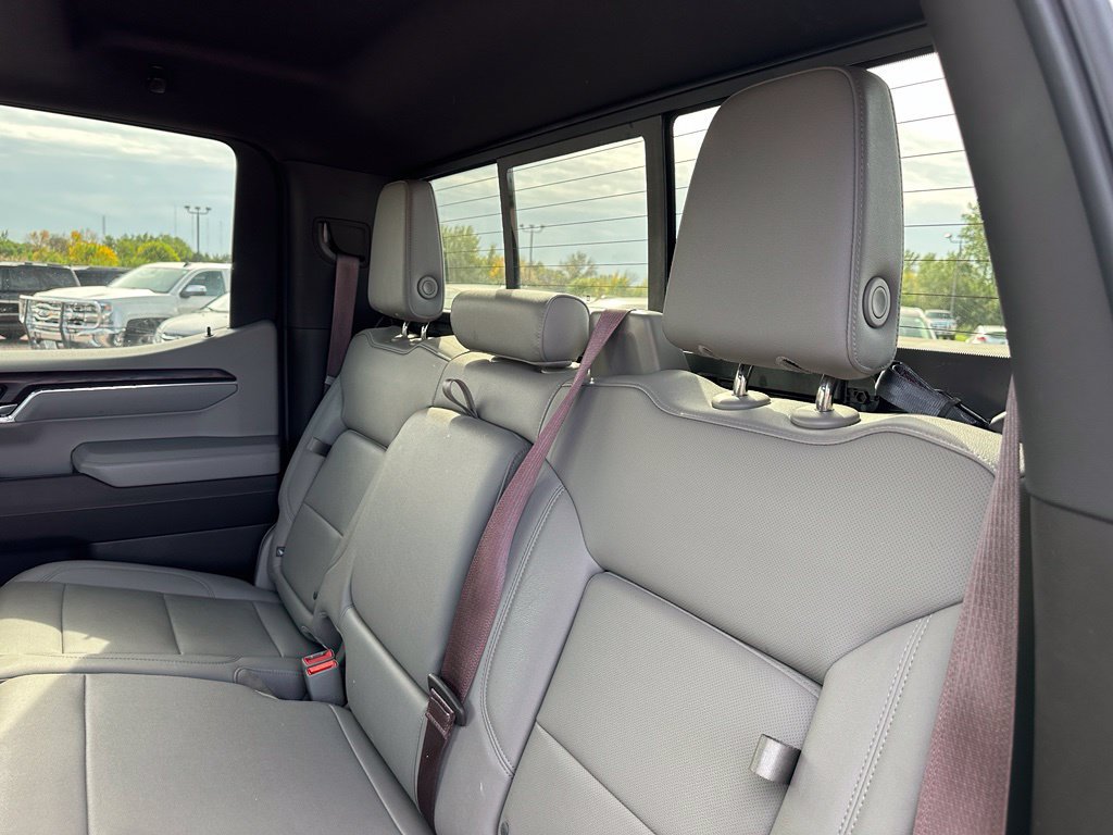 Used 2023 GMC Sierra 1500 SLT w/ SLT Premium Package AWD/4WD image 23