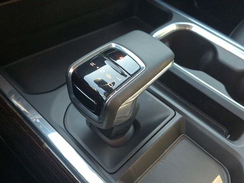 Certified 2024 GMC Sierra 1500 Elevation w/ Elevation Premium Package image 16