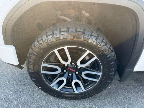 Used 2021 GMC Sierra 1500 AT4 AWD/4WD image 4