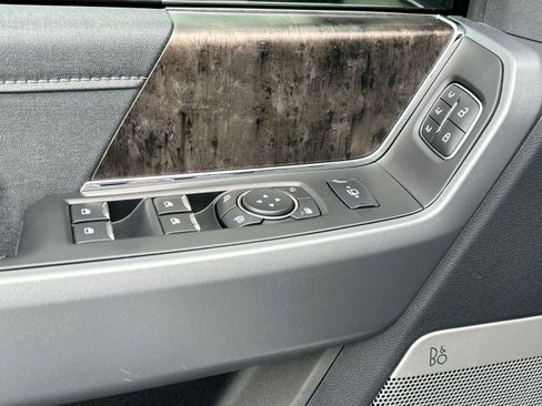 Used 2024 Ford F250 Lariat w/ Black Appearance Package image 16