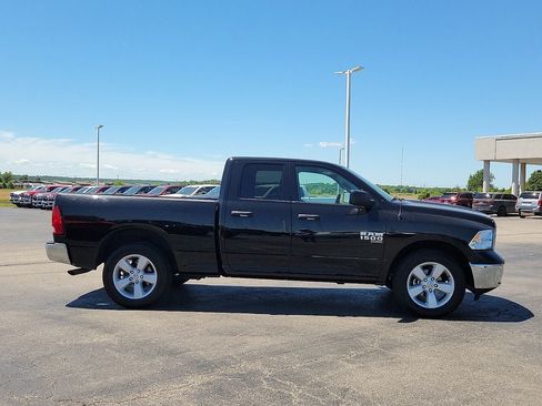 Used 2024 RAM 1500 Classic SLT AWD/4WD image 6