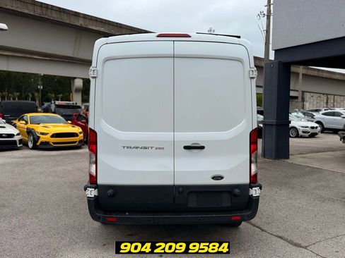 Used 2017 Ford Transit 250 148 Medium Roof RWD image 3