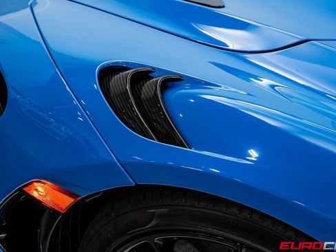 Used 2022 McLaren 765LT RWD image 19