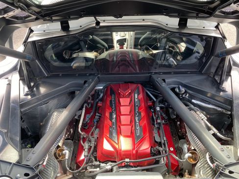 Used 2021 Chevrolet Corvette Stingray Premium Cpe w/ Z51 Performance Package image 10