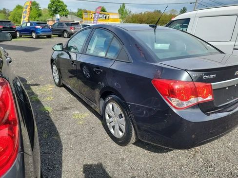Used 2014 Chevrolet Cruze LS FWD image 4