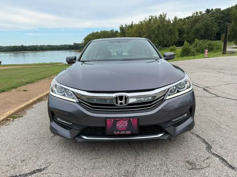 Used 2016 Honda Accord EX-L image 2