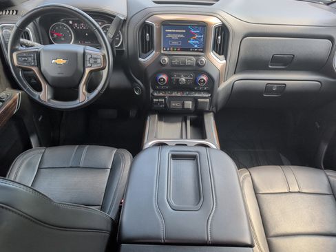 Used 2021 Chevrolet Silverado 1500 High Country w/ Technology Package image 29