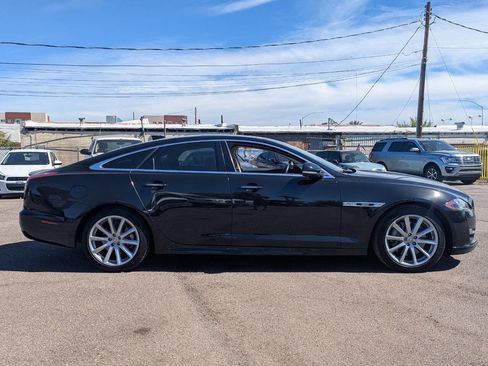 Used 2019 Jaguar XJ R-Sport image 2
