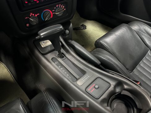 Used 1994 Pontiac Firebird Formula RWD image 27