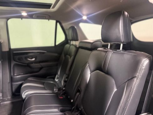 Used 2023 Honda Pilot Touring image 24