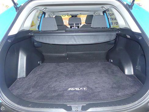 Used 2019 Toyota RAV4 XLE w/ All Weather Liner Package AWD/4WD image 27