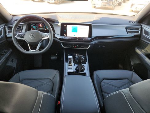 New 2026 Volkswagen Atlas Cross Sport SE image 11