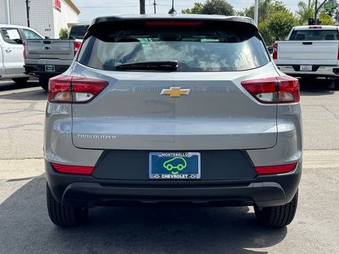 Certified 2025 Chevrolet TrailBlazer LS FWD image 4