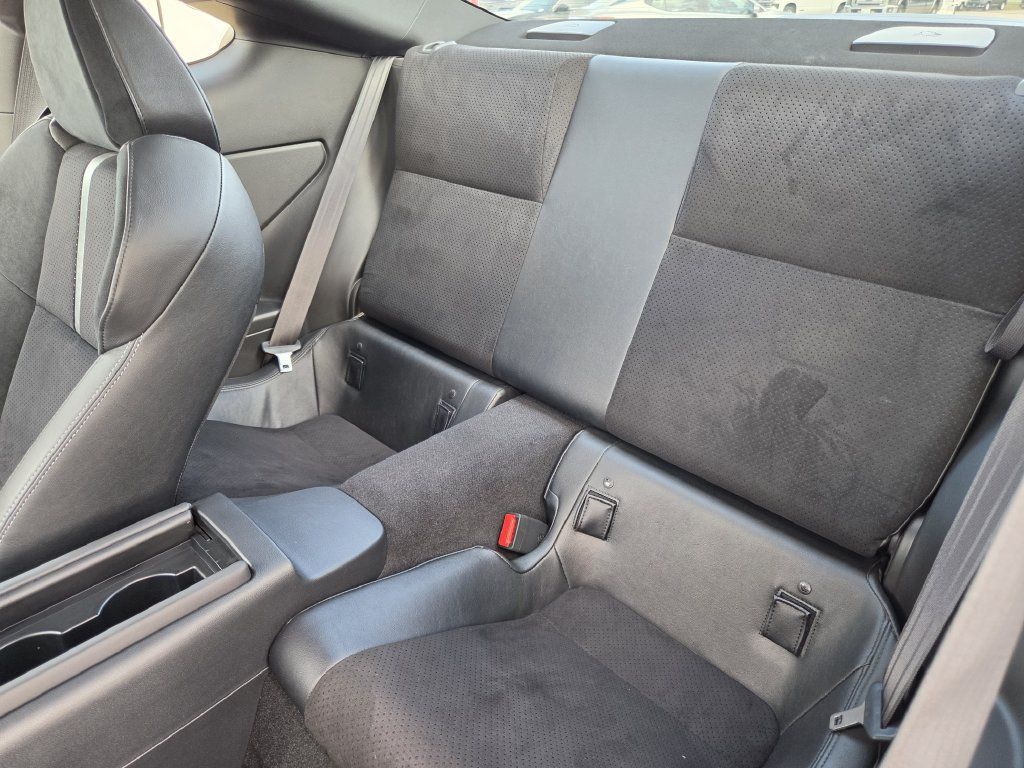 Used 2025 Toyota GR86 Premium w/ ALL Weather Mat Package (TMS) RWD image 27