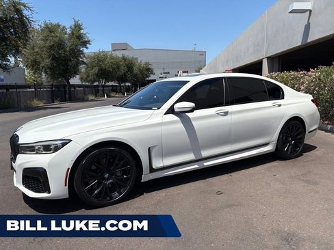 Used 2021 BMW 740i w/ M Sport Package RWD image 1