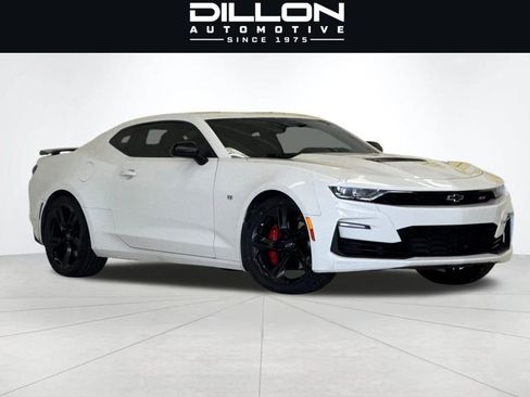 Used 2020 Chevrolet Camaro SS RWD image 1