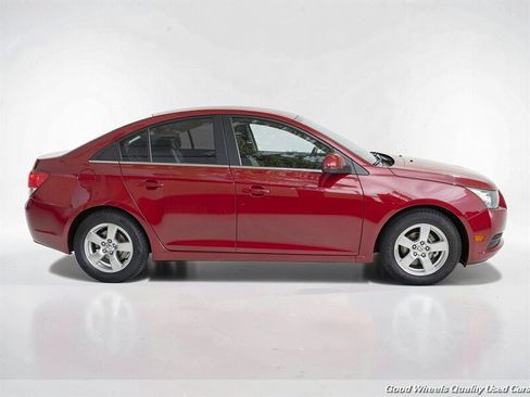 Used 2013 Chevrolet Cruze LT w/ All-Star Edition FWD image 4