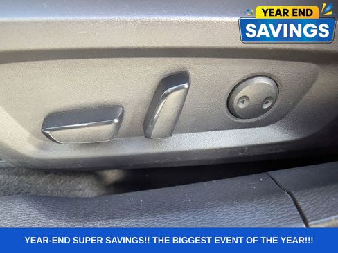 Used 2023 Mitsubishi Outlander SE image 18