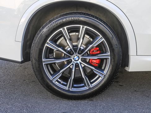 Certified 2025 BMW X5 M60i image 8