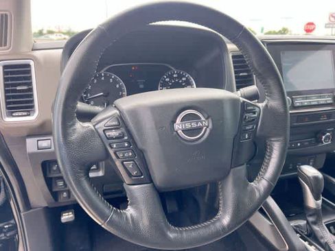 Used 2022 Nissan Frontier SV RWD image 17