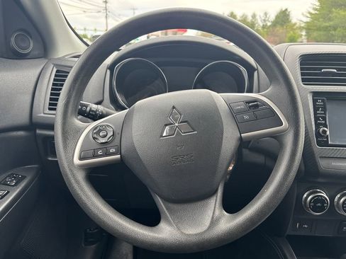 Used 2024 Mitsubishi Outlander Sport ES image 13