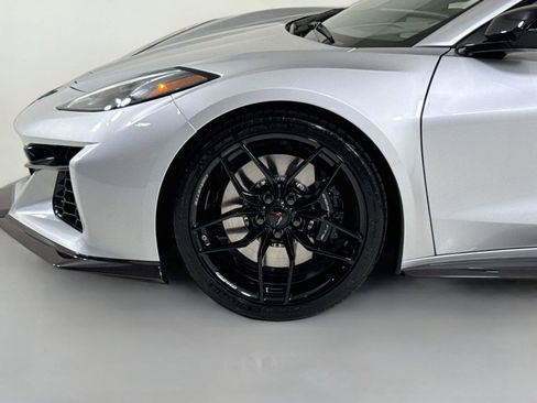 Used 2026 Chevrolet Corvette Z06 RWD image 39