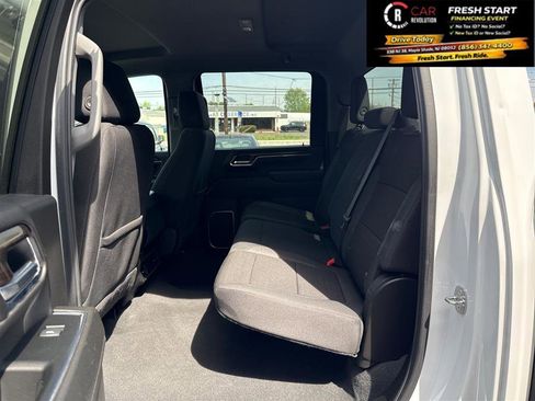 Used 2024 Chevrolet Silverado 2500 LT image 61