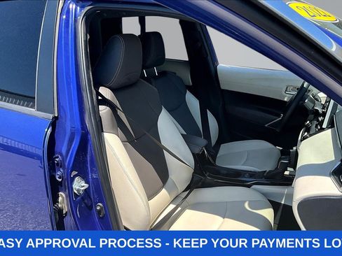 Used 2022 Toyota Corolla Cross XLE w/ Convenience Package FWD image 37