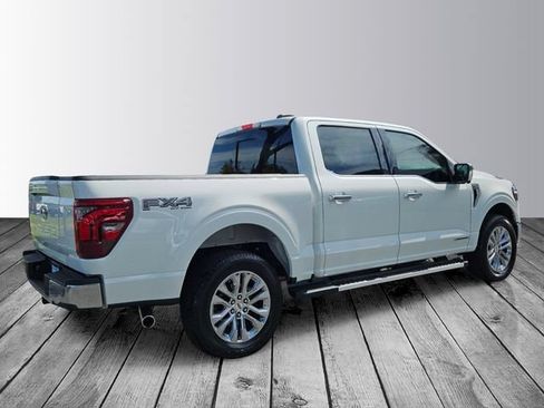 Used 2025 Ford F150 Lariat w/ Equipment Group 502A High AWD/4WD image 5