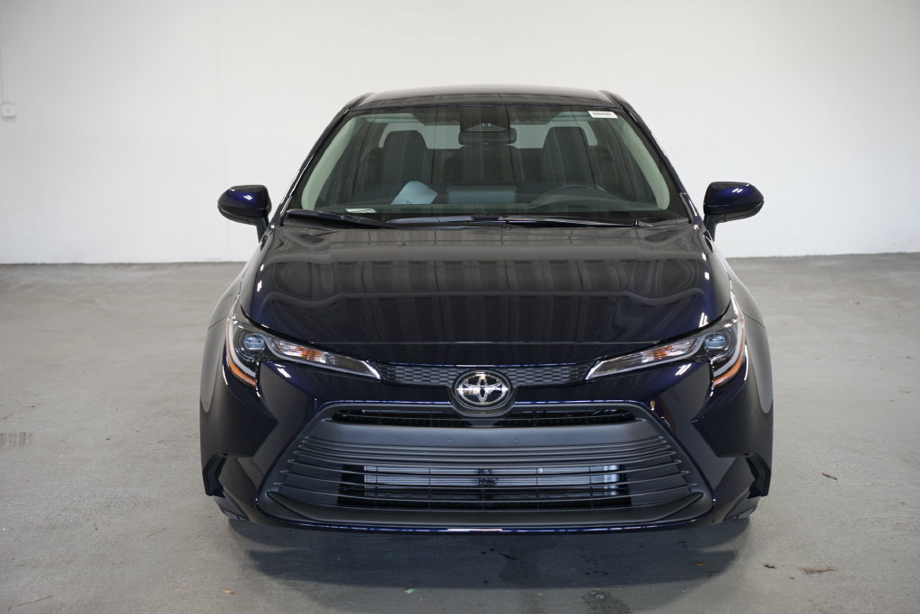 New 2027 Toyota Corolla LE FWD image 2