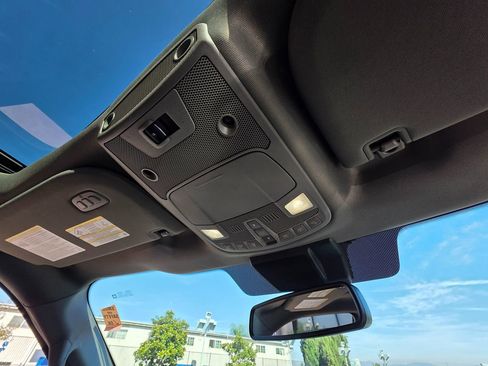 Used 2019 Ford F150 Lariat image 17