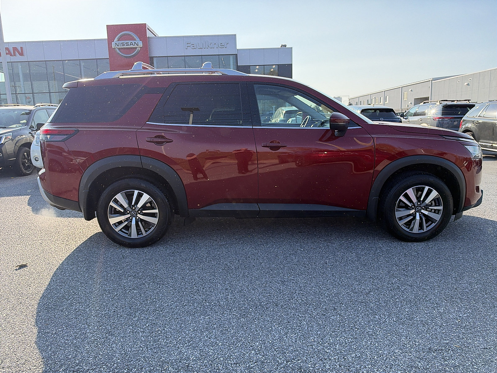 Certified 2024 Nissan Pathfinder SL AWD/4WD image 2