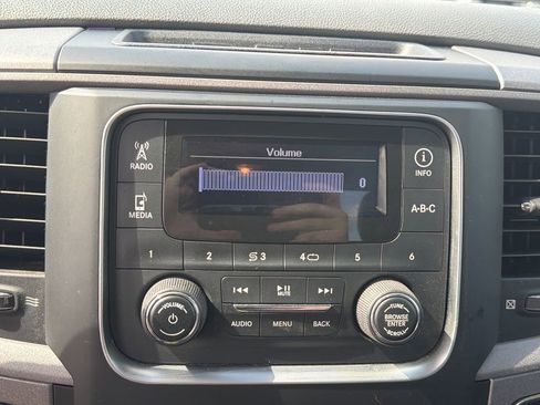 Used 2014 RAM 1500 Tradesman RWD image 26