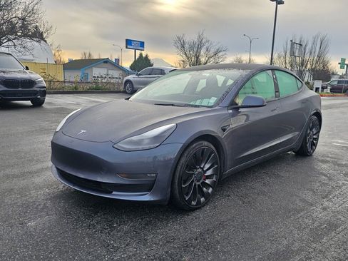 Used 2023 Tesla Model 3 Performance image 3