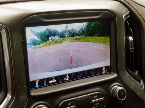 Used 2020 Chevrolet Silverado 1500 LTZ w/ LTZ Plus Package AWD/4WD image 21
